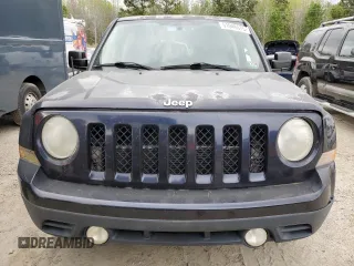 2011 Jeep Patriot Sport with VIN 1J4NT1GAXBD151077, listed as a Copart auction lot 51046575 with 91,828 mi miles and Clean Title. Bid and sale history available at carsss.com. Image 5.