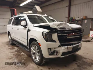 2021 GMC Yukon XL SLT with VIN 1GKS2GKD2MR428489, listed as a IAAI auction lot 41516581 with 69,472 mi miles. Bid and sale history available at carsss.com. Image 1.