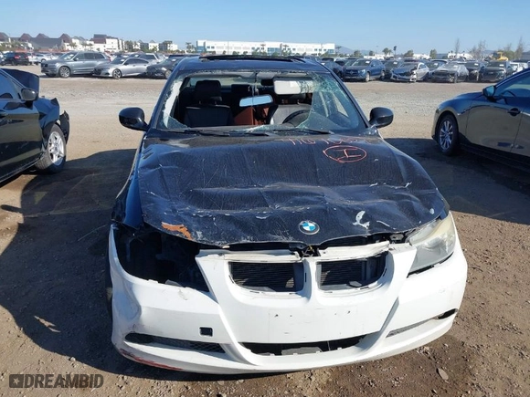 2011 BMW 3 Series 328i with VIN WBAPH7C53BE852613, listed as a IAAI auction lot 41670821 with 195,754 mi miles. Bid and sale history available at carsss.com. Image 6.