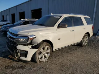 2022 Ford Expedition King Ranch with VIN 1FMJU1PT3NEA15385, listed as a Copart auction lot 77123224 with 28,613 mi miles and Salvage Title. Bid and sale history available at carsss.com. Image 1.