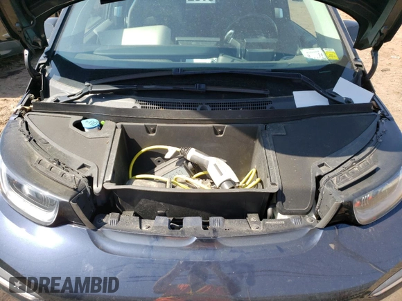 2019 BMW i3 with VIN WBY8P4C52K7E79708, listed as a Copart auction lot 47839713 with 49,629 mi miles. Bid and sale history available at carsss.com. Image 11.