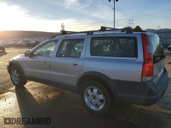2003 Volvo V70 XC70 с VIN YV1SZ59H031102167, выставлен на аукционе Copart как лот 82382224 с пробегом 226 654 миль миль и Списание • Salvage title. История ставок и продаж доступна на DreamBid. Изображение 2.