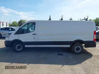 2019 Ford Transit z VIN 1FTYR2ZM1KKA68132, wystawiony jako IAAI lot #42094241 z przebiegiem 154 243 mil mil oraz . Historia ofert i sprzedaży dostępna na DreamBid. Obrazek 14.