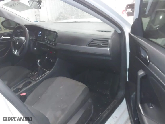 2019 Volkswagen Jetta S with VIN 3VWN57BUXKM235423, listed as a IAAI auction lot 41215196 with 77,540 mi miles. Bid and sale history available at carsss.com. Image 5.