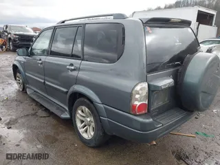 2005 Suzuki XL-7 LX with VIN JS3TY92V054102693, listed as a IAAI auction lot 41502628 with 253,467 mi miles. Bid and sale history available at carsss.com. Image 3.