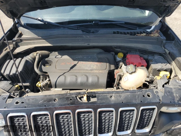2020 Jeep Renegade Latitude with VIN ZACNJABB2LPL79764, listed as a Copart auction lot 48976635 with 79,102 mi miles and Salvage Title. Bid and sale history available at carsss.com. Image 13.