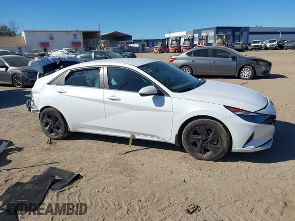 2022 Hyundai Elantra SEL z VIN 5NPLS4AG5NH070288, wystawiony jako IAAI lot #41253844 z przebiegiem 47 155 mil mil oraz . Historia ofert i sprzedaży dostępna na DreamBid. Obrazek 14.