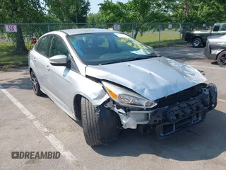 2015 Ford Focus SE with VIN 1FADP3F25FL381008, listed as a IAAI auction lot 42413322 with 106,353 mi miles and . Bid and sale history available at DreamBid. Image 1.