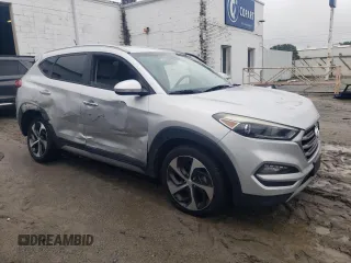 2017 Hyundai Tucson Sport with VIN KM8J33A23HU355807, listed as a Copart auction lot 58431795 with 127,353 mi miles and Salvage title. Bid and sale history available at DreamBid. Image 4.