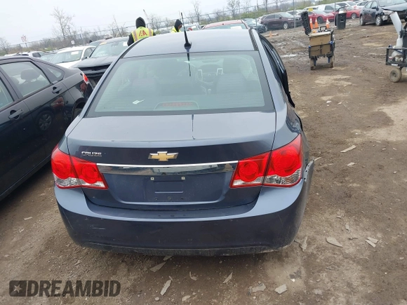 2014 Chevrolet Cruze LS with VIN 1G1PA5SH9E7274901, listed as a IAAI auction lot 42013231 with 95,204 mi miles and . Bid and sale history available at DreamBid. Image 17.