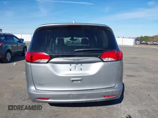 2017 Chrysler Pacifica Touring with VIN 2C4RC1DG1HR519085, listed as a IAAI auction lot 41053786 with 269,605 mi miles and . Bid and sale history available at DreamBid. Image 16.