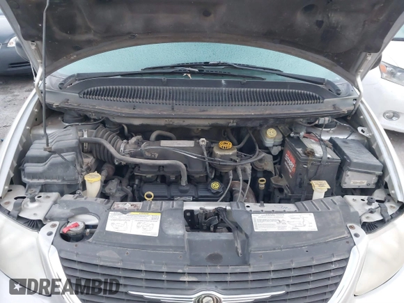 2004 Chrysler Town & Country Touring with VIN 2C4GP54L04R518553, listed as a IAAI auction lot 41031132 with 195,652 mi miles and . Bid and sale history available at DreamBid. Image 10.