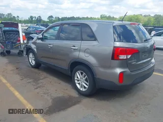 2015 Kia Sorento LX with VIN 5XYKT3A64FG611172, listed as a IAAI auction lot 42007348 with 120,426 mi miles. Bid and sale history available at carsss.com. Image 3.