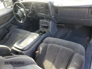 2000 Chevrolet Silverado 1500 with VIN 2GCEC19W3Y1334095, listed as a Copart auction lot 41530595 with 254,054 mi miles and Salvage Title. Bid and sale history available at DreamBid. Image 8.
