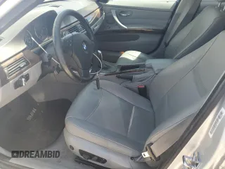 2009 BMW 3 Series 328i с VIN WBAPH77589NL83538, выставлен на аукционе Copart как лот 60836375 с пробегом 192 384 миль миль и Списание • Salvage title. История ставок и продаж доступна на DreamBid. Изображение 7.