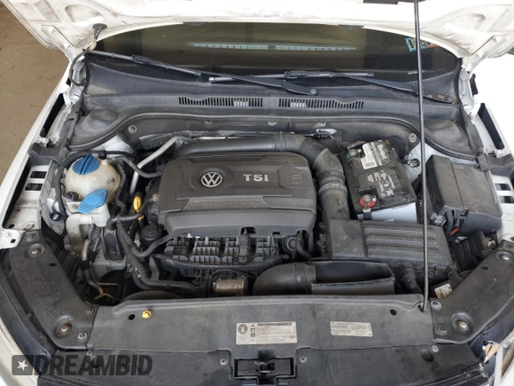 2015 Volkswagen Jetta SE with VIN 3VWD17AJ5FM256703, listed as a Copart auction lot 62699375 with 130,247 mi miles and Salvage title. Bid and sale history available at DreamBid. Image 11.