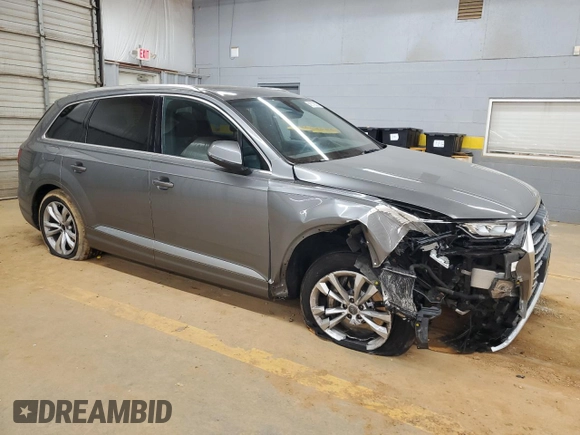 2017 Audi Q7 Premium Plus with VIN WA1LAAF77HD023620, listed as a Copart auction lot 46779325 with 124,722 mi miles and Salvage Title. Bid and sale history available at DreamBid. Image 4.