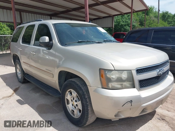 2008 Chevrolet Tahoe 1LT с VIN 1GNFC130X8R172490, выставлен на аукционе IAAI как лот 42306819 с пробегом 219 419 миль миль и . История ставок и продаж доступна на DreamBid. Изображение 1.