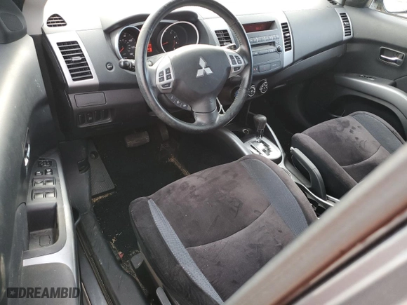 2010 Mitsubishi Outlander ES with VIN JA4AS2AW2AZ004118, listed as a Copart auction lot 86684914 with 110,278 mi miles and Salvage Title. Bid and sale history available at carsss.com. Image 8.