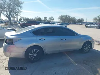 2015 Nissan Altima S with VIN 1N4AL3AP4FN304233, listed as a IAAI auction lot 41463418 with 233,084 mi miles and . Bid and sale history available at carsss.com. Image 14.