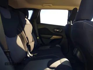 2017 Jeep Cherokee Altitude с VIN 1C4PJLAB3HW653413, выставлен на аукционе IAAI как лот 41154925 с пробегом 168 898 миль миль и . История ставок и продаж доступна на DreamBid. Изображение 8.