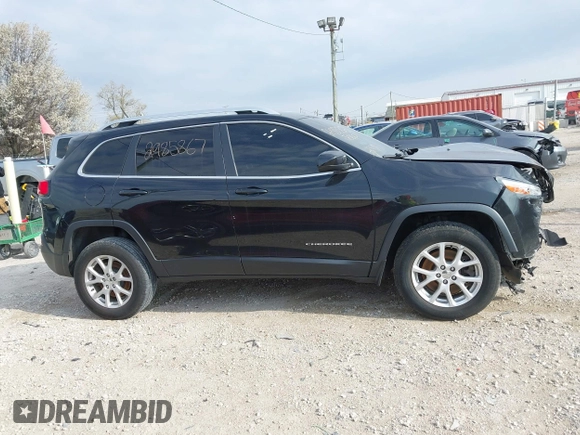 2015 Jeep Cherokee Latitude with VIN 1C4PJMCB6FW527448, listed as a IAAI auction lot 42074461 with 139,795 mi miles and . Bid and sale history available at carsss.com. Image 12.