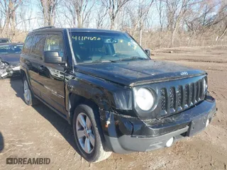 2016 Jeep Patriot Sport with VIN 1C4NJPBA6GD575594, listed as a IAAI auction lot 41114650 with 999,999 mi miles. Bid and sale history available at carsss.com. Image 1.