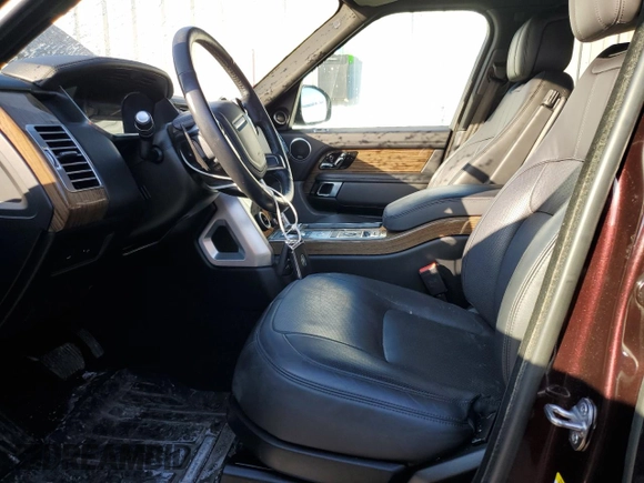 2018 Land Rover Range Rover HSE z VIN SALGS2SV2JA385353, wystawiony jako Copart lot #51915155 z przebiegiem 75 794 mil mil oraz Czysty tytuł • Clean title. Historia ofert i sprzedaży dostępna na DreamBid. Obrazek 7.