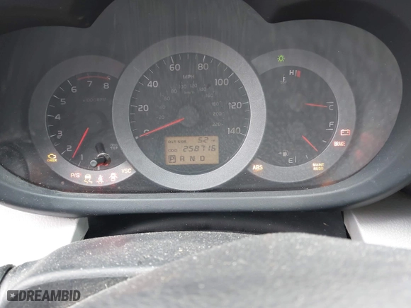 2007 Toyota RAV4 with VIN JTMZD33V676048811, listed as a IAAI auction lot 42049920 with 258,716 mi miles. Bid and sale history available at carsss.com. Image 7.