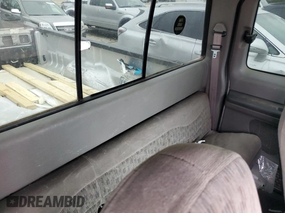 1999 Ford F-250 XL with VIN 1FTNX20F4XED44462, listed as a Copart auction lot 42911735 with 322,144 mi miles and Salvage title. Bid and sale history available at DreamBid. Image 10.
