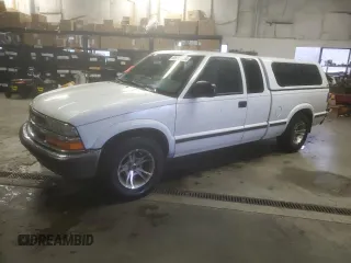 2001 GMC Sonoma SLS w/1SG Pkg with VIN 1GTCS19W818228836, listed as a Copart auction lot 85732914 with 0 mi miles and Clean Title. Bid and sale history available at carsss.com. Image 1.