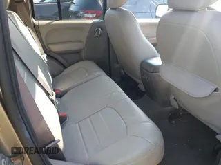 2003 Jeep Liberty Limited with VIN 1J4GL58K33W584981, listed as a IAAI auction lot 42808780 with 137,710 mi miles and . Bid and sale history available at DreamBid. Image 8.