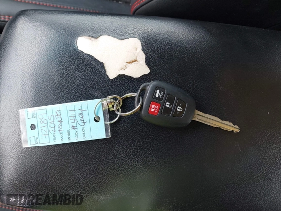 2015 Toyota Camry XLE with VIN 4T1BF1FK3FU114111, listed as a IAAI auction lot 41988719 with 133,761 mi miles and . Bid and sale history available at DreamBid. Image 11.