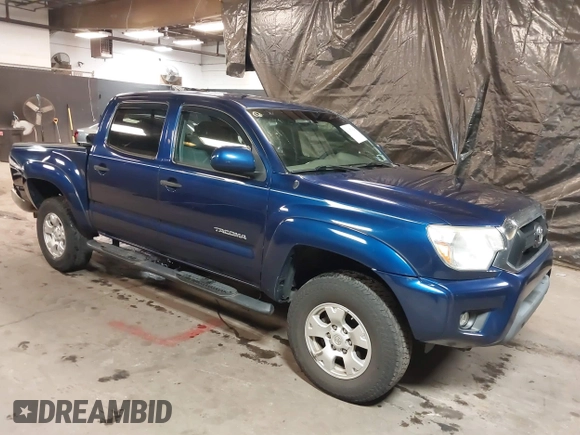 2014 Toyota Tacoma with VIN 3TMLU4EN4EM156933, listed as a IAAI auction lot 41197904 with 128,183 mi miles. Bid and sale history available at carsss.com. Image 1.