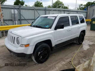 2017 Jeep Patriot Sport z VIN 1C4NJPBA7HD119072, wystawiony jako Copart lot #55838995 z przebiegiem 123 615 mil mil oraz Czysty tytuł • Clean title. Historia ofert i sprzedaży dostępna na DreamBid. Obrazek 1.