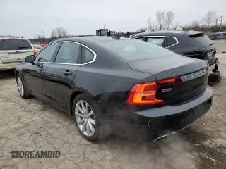 2017 Volvo S90 Momentum with VIN YV1A22MK4H1012268, listed as a Copart auction lot 44632965 with 28,505 mi miles and Salvage Title. Bid and sale history available at carsss.com. Image 2.