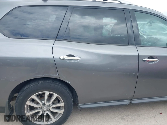 2015 Nissan Pathfinder SV z VIN 5N1AR2MN7FC607589, wystawiony jako IAAI lot #42146811 z przebiegiem 183 968 mil mil oraz . Historia ofert i sprzedaży dostępna na DreamBid. Obrazek 6.