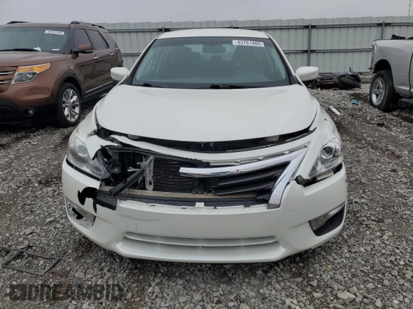 2014 Nissan Altima 2.5 with VIN 1N4AL3AP8EC203500, listed as a Copart auction lot 43761405 with 213,227 mi miles and Salvage Title. Bid and sale history available at carsss.com. Image 5.
