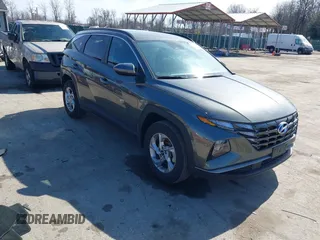 2023 Hyundai Tucson SEL z VIN 5NMJBCAE5PH237670, wystawiony jako IAAI lot #41747912 z przebiegiem 21 607 mil mil oraz . Historia ofert i sprzedaży dostępna na DreamBid. Obrazek 1.