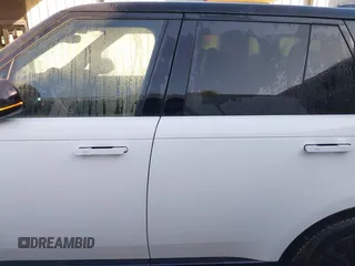 2023 Land Rover Range Rover SE z VIN SALKP9FU3PA072844, wystawiony jako IAAI lot #40742483 z przebiegiem 5 272 mil mil oraz . Historia ofert i sprzedaży dostępna na DreamBid. Obrazek 14.
