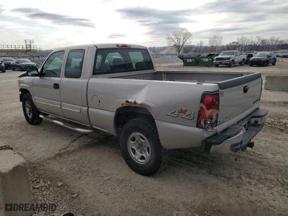 2004 Chevrolet Silverado 1500 LS with VIN 2GCEK19T841372716, listed as a Copart auction lot 46802905 with 175,579 mi miles and Salvage Title. Bid and sale history available at carsss.com. Image 2.