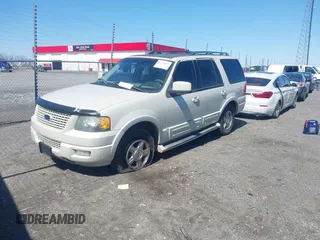 2006 Ford Expedition Limited with VIN 1FMFU19526LA76339, listed as a IAAI auction lot 41761073 with 191,901 mi miles. Bid and sale history available at carsss.com. Image 2.