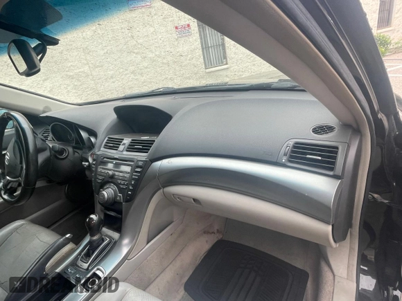 2009 Acura TL Technology z VIN 19UUA86529A000249, wystawiony jako Copart lot #60607115 z przebiegiem 111 237 mil mil oraz Czysty tytuł • Clean title. Historia ofert i sprzedaży dostępna na DreamBid. Obrazek 9.