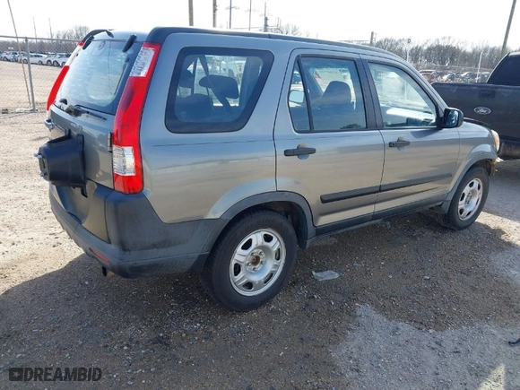 2006 Honda CR-V LX with VIN JHLRD68586C024863, listed as a IAAI auction lot 41569505 with 210,624 mi miles. Bid and sale history available at carsss.com. Image 4.