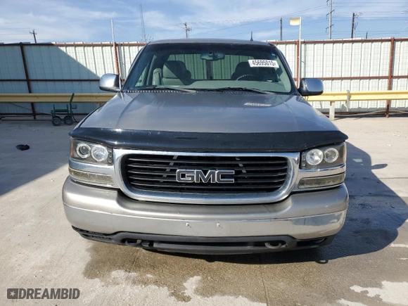 2002 GMC Sierra 1500 SLT with VIN 1GTEC19T42Z241901, listed as a Copart auction lot 45695015 with 166,602 mi miles and Salvage Title. Bid and sale history available at carsss.com. Image 5.