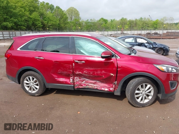 2017 Kia Sorento LX z VIN 5XYPGDA56HG191361, wystawiony jako IAAI lot #42103259 z przebiegiem 207 652 mil mil oraz . Historia ofert i sprzedaży dostępna na DreamBid. Obrazek 13.