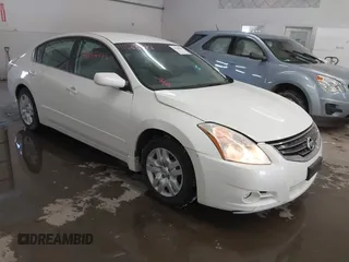 2012 Nissan Altima S z VIN 1N4AL2AP7CC136833, wystawiony jako IAAI lot #41566783 z przebiegiem 160 957 mil mil oraz . Historia ofert i sprzedaży dostępna na DreamBid. Obrazek 1.