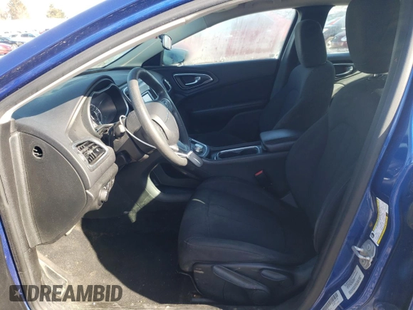 2015 Chrysler 200 Limited z VIN 1C3CCCAB0FN742730, wystawiony jako Copart lot #51523575 z przebiegiem 204 440 mil mil oraz Szkoda całkowita • Salvage title. Historia ofert i sprzedaży dostępna na DreamBid. Obrazek 7.
