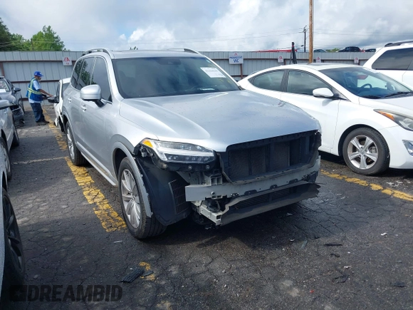 2018 Volvo XC90 Momentum z VIN YV4A22PK1J1326237, wystawiony jako IAAI lot #42224960 z przebiegiem 126 153 mil mil oraz . Historia ofert i sprzedaży dostępna na DreamBid. Obrazek 1.
