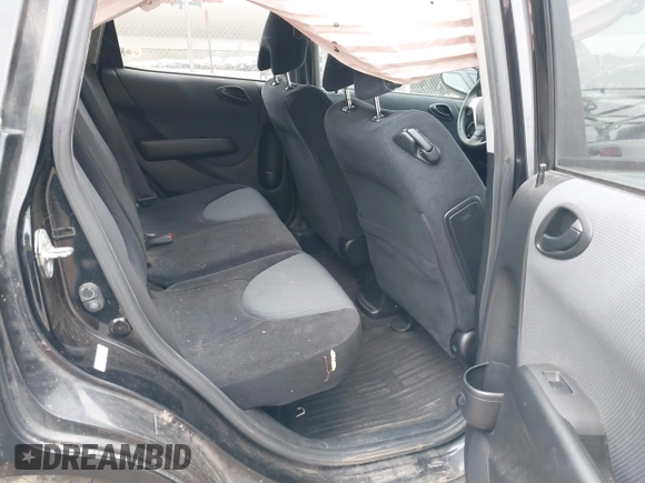 2007 Honda Fit Sport with VIN JHMGD37617S061689, listed as a IAAI auction lot 41498241 with 129,466 mi miles. Bid and sale history available at carsss.com. Image 8.